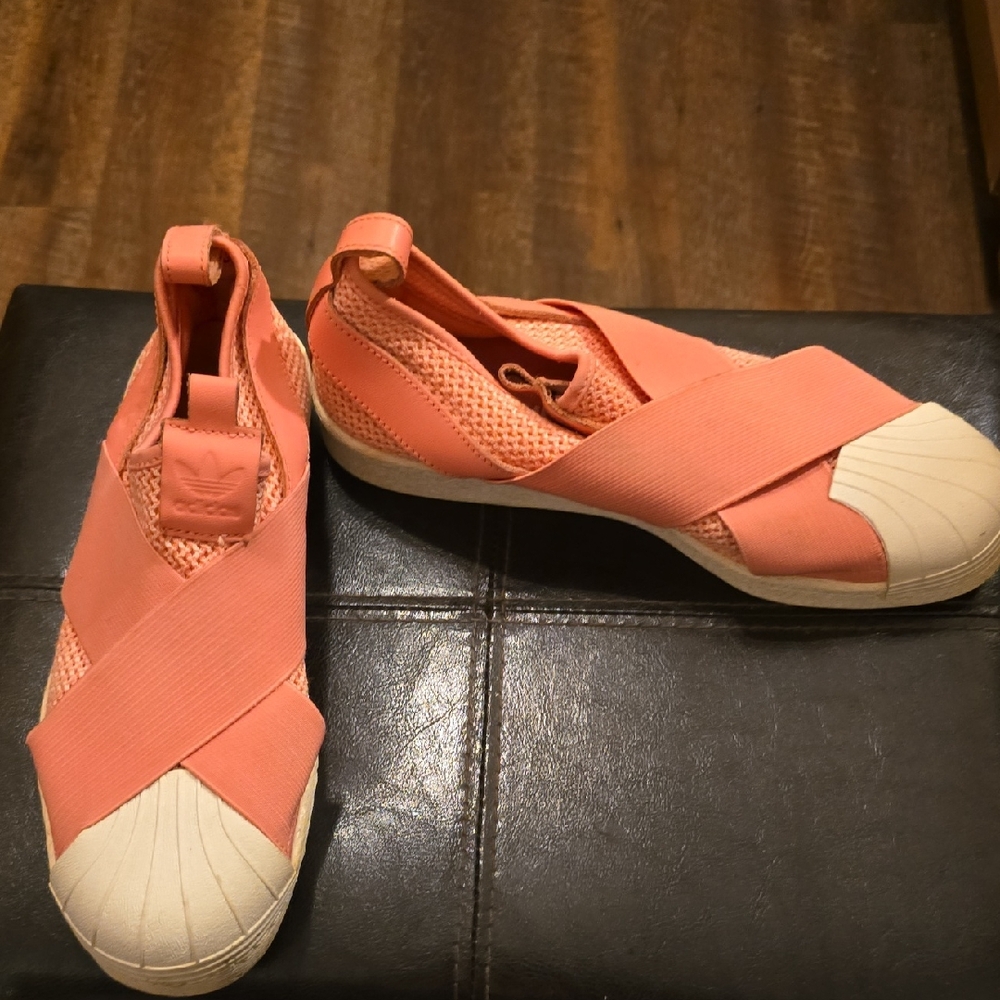 Adidas Sneakers